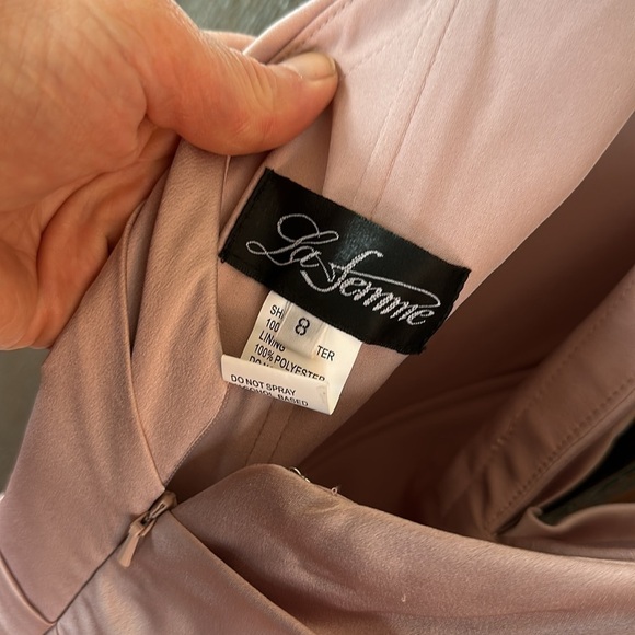 La Femme
Long Satin Dress with Side Slit and V Shaped Back size 8 - Picture 9 of 11